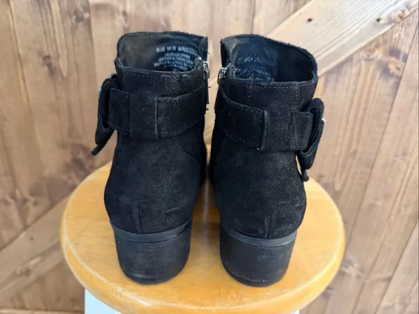 Born Women’s Size 8 Black Suede Buckle Ankle Boots - Image 4