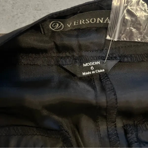 NWT Versona Zone 2/5 Ideal Black Modern-Fit Pants - Image 4