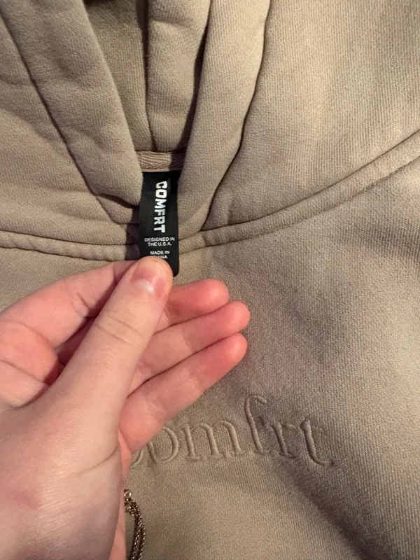 Beige comfort hoodie - Image 3