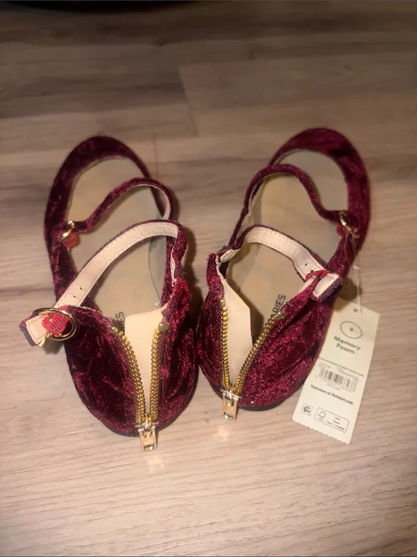 No Boundaries Burgundy Velvet Mary Jane Flats size 8 new - Image 8