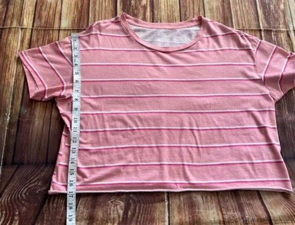 PINK Victorias Secret Womens Short Sleeve Round Neck Crop Top Pink Size Medium - Image 5