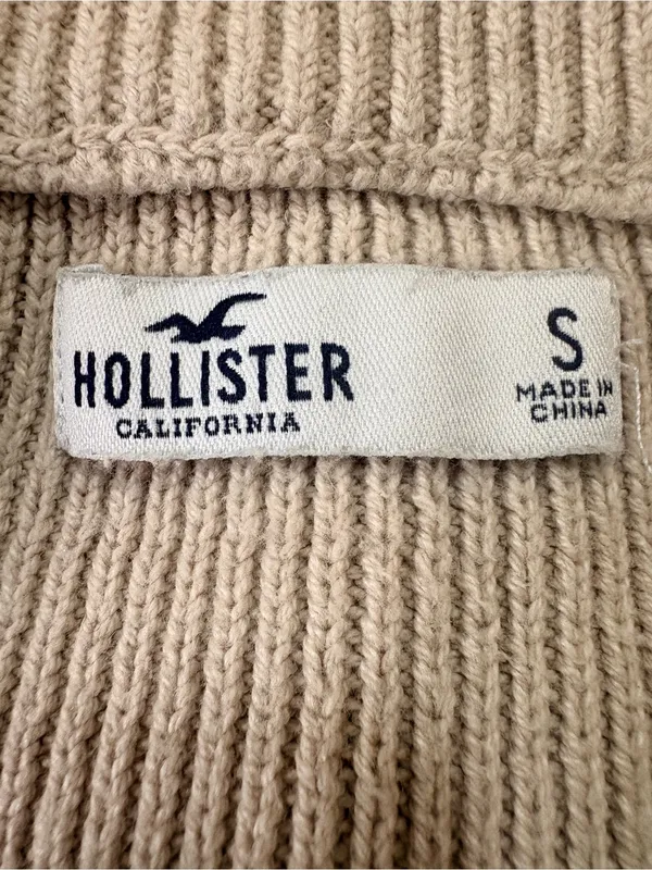 Hollister Beige Half-Zip Knit Sweater - Image 8