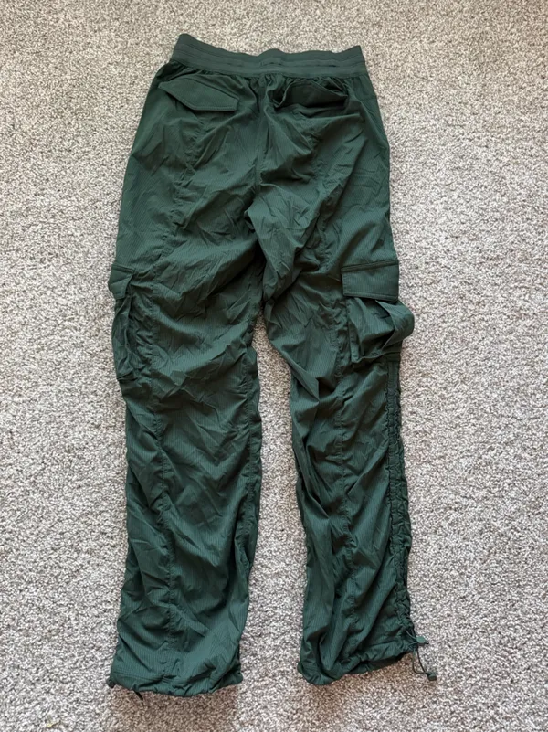 Lululemon Dance Studio Relaxed-Fit Mid-Rise Cargo Pant Legacy Green XS - Image 10