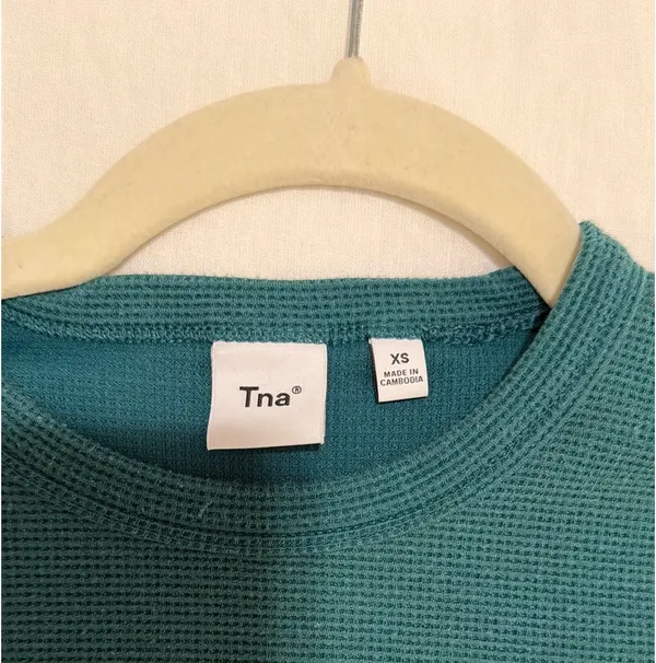 Aritzia TNA Top - Image 2