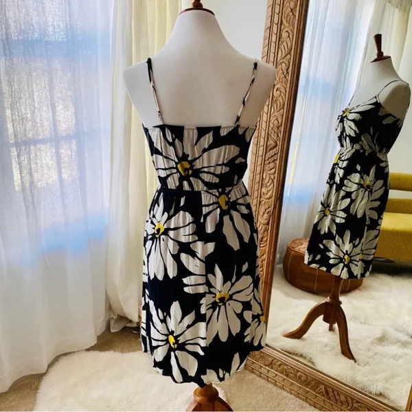 Old Navy XS Black White Daisy Floral Cami Mini‎ Dress Y2K Sundress - Image 3
