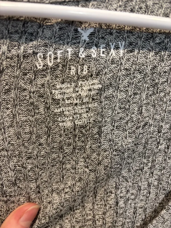 American Eagle Outfitters Gray Ribbed V-Neck Sweater - Image 3