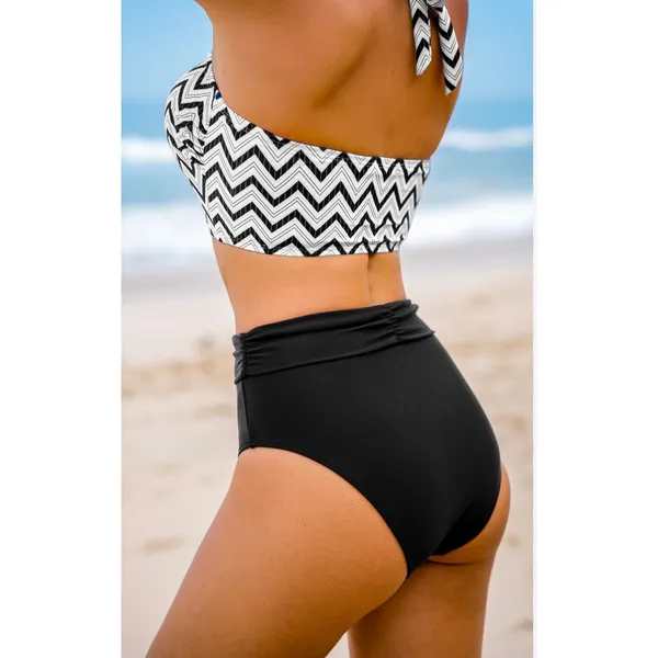 Cupshe Chevron Halter Bandeau & Multi Way Tummy Control Midkini Set, size large - Image 4