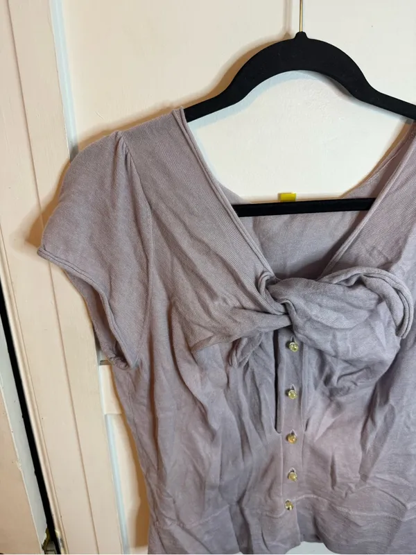 Leifsdottir Lilac Bow Cap Sleeve Cashmere Sweater - Image 6