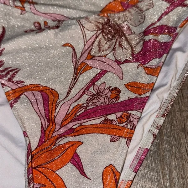 Floral Cupshe Bikini Set - Image 3