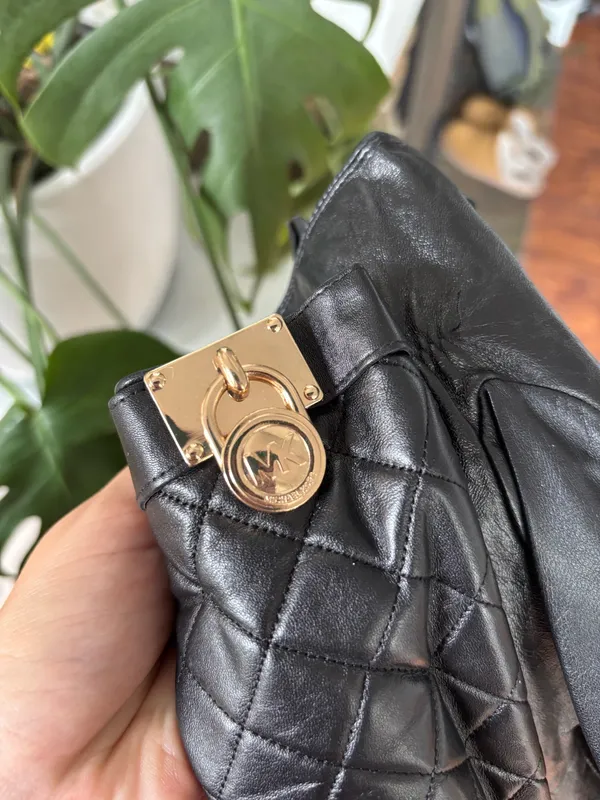 Michael Kors Leather Gloves - Image 4