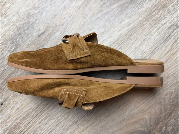 Steve Madden Cassady Tan Suede Chain-Accent Mules Size 8.5 M - Image 8