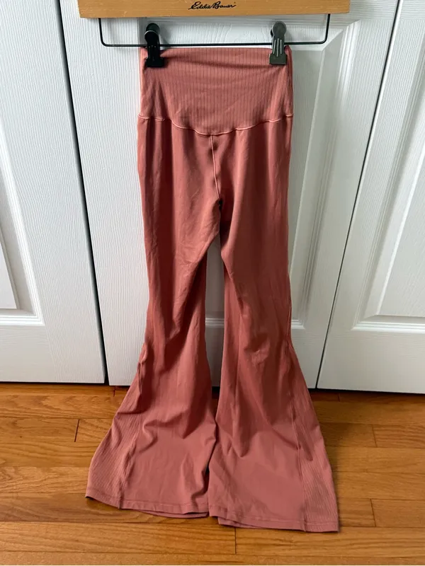 Aerie Offline Real Me High Waisted Crossover Rib Super Flare Leggings in Coral - Image 3