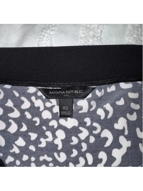 Banana Republic Black & white leopard print midi skirt Size XS See photos for - Image 6