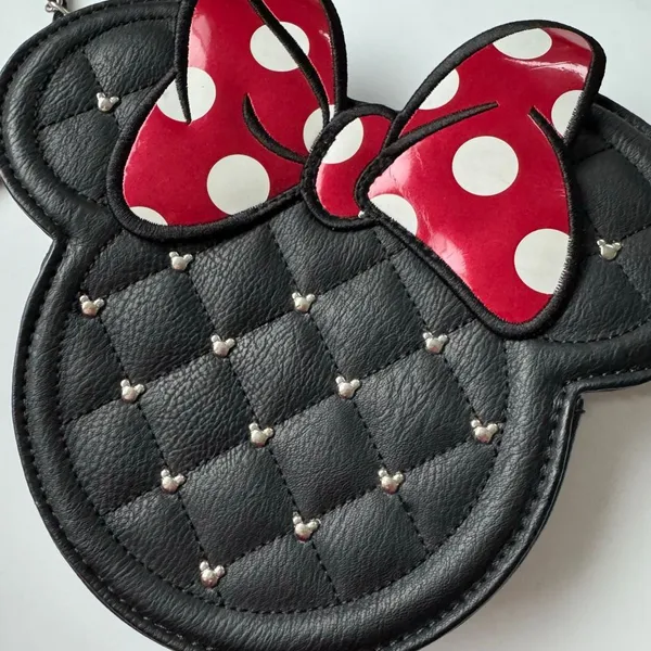 Disney Loungefly Minnie Mouse Ear Crossbody Bag Black Quilted Bow Chain Strap - Image 2