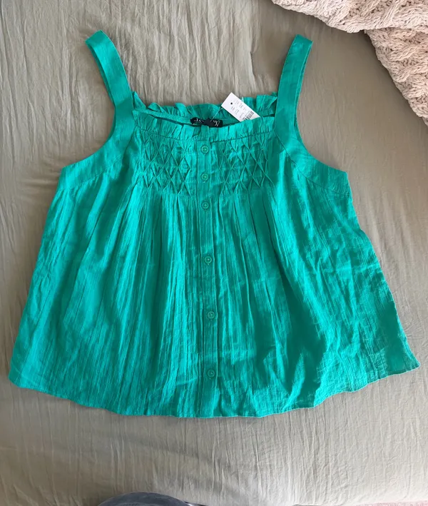 Jcrew smocked crinkle tank top Small - Image 4