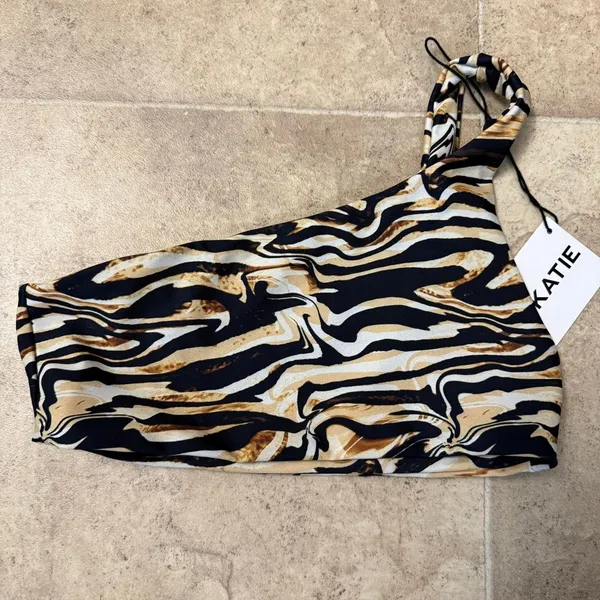 NWT- SKATIE One-Shoulder Bikini Set in Abstract Print - Image 4