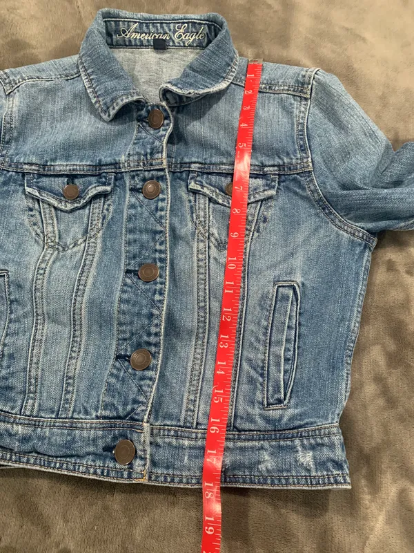 American Eagle Short Denim Jacket Size M - Image 3