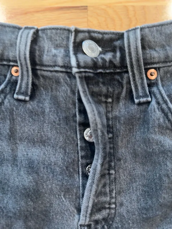 Levi’s 501 Original High Rise Cut Off Denim Shorts Gray Black Distressed Women’s - Image 6