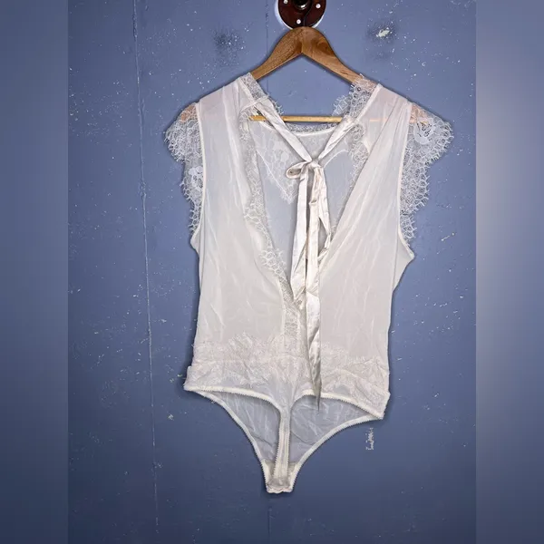 Free People Sweet Nothings Bodysuit Size XL - Image 6