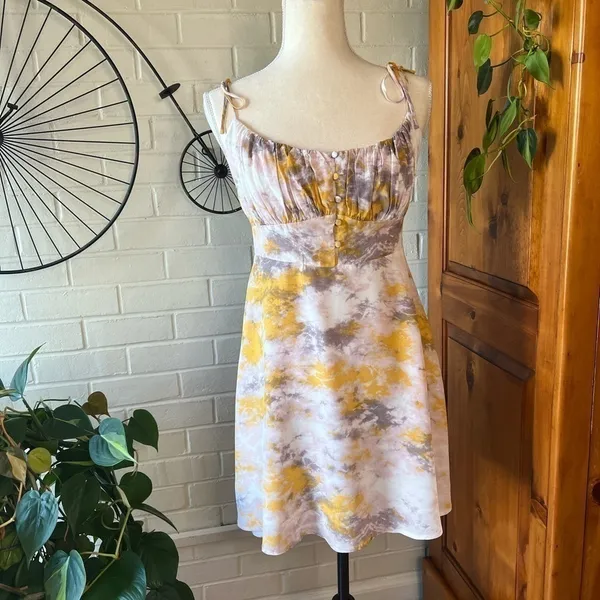 ASTR THE LABEL yellow tie dye mini dress size M EUC summer party - Image 6