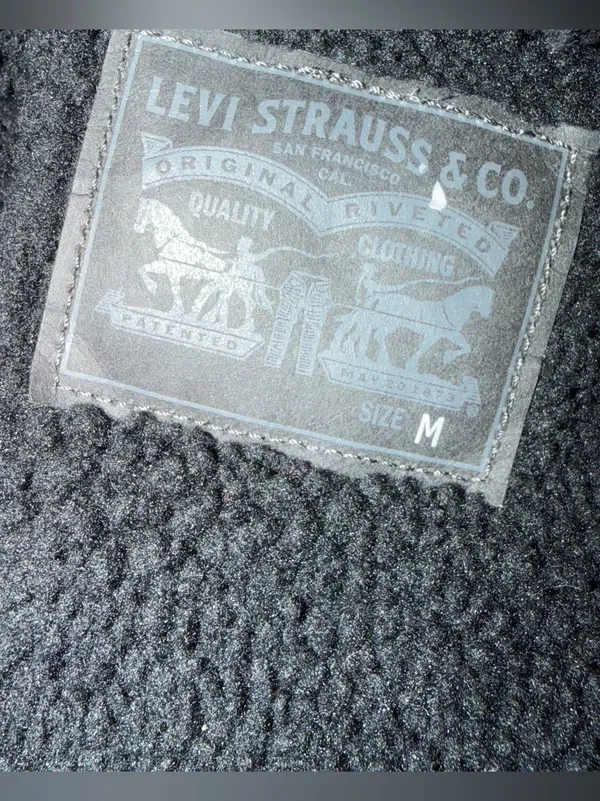 Levi's Black Sherpa-Lined Denim Jacket medium - Image 4