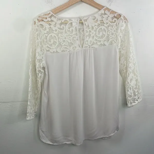 Old Navy Relaxed Lace-Trim Blouse size Small White - Image 6