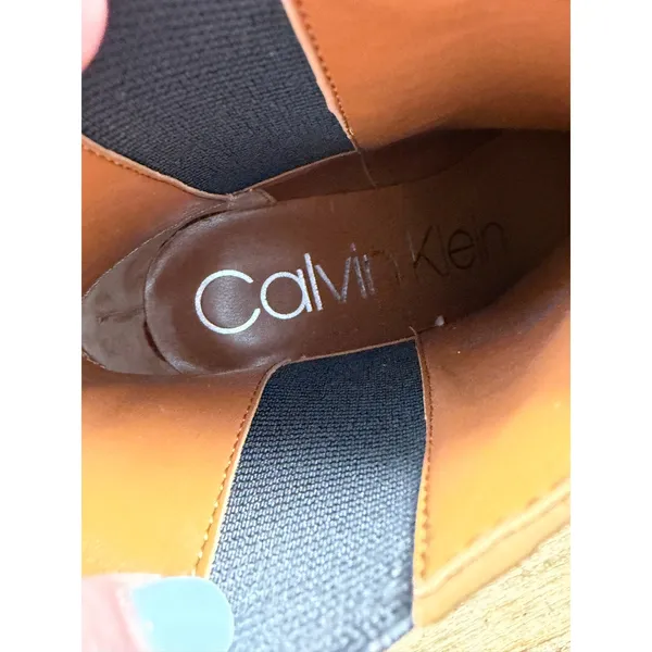 Calvin Klein Cassis Leather Ankle Chelsea Boots size 6.5 - Image 7