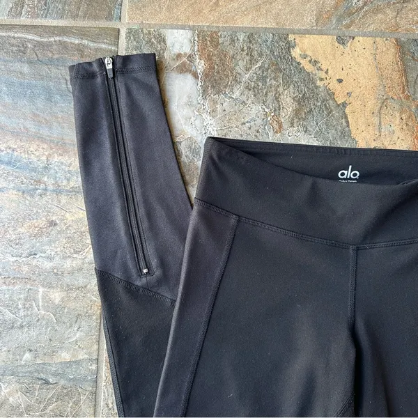 Alo Yoga Undertone Legging Two Tone Black Ankle Zipper Women's Size XS - Image 4