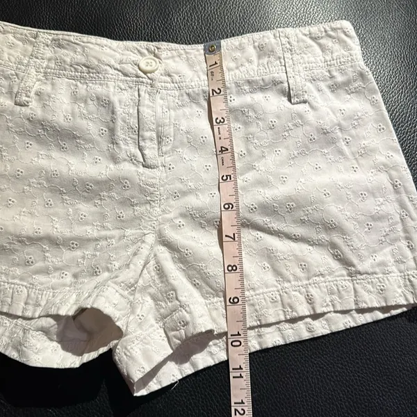 Express White Eyelet Embroidered Shorts - Image 6