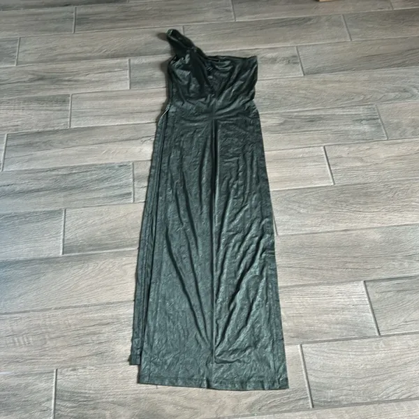 Haus of pink lemonaid one shoulder high slit dress - Image 4