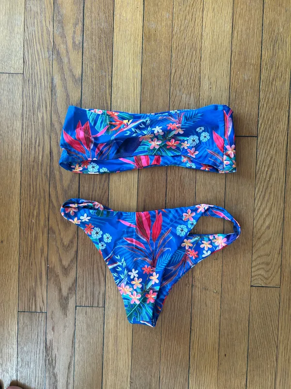 Zaful Hawaiian Floral Blue Bandeau Bikini Set - Image 3