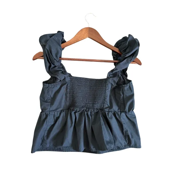 Abercrombie & Fitch Black Ruffle Strap Smocked Crop Top Women’s M - Image 4