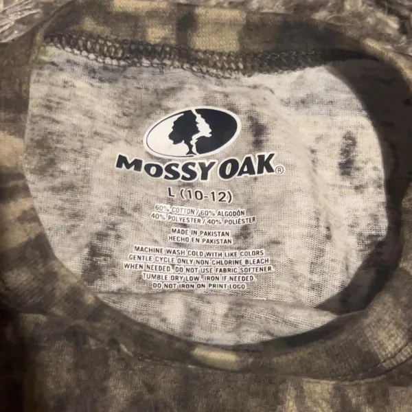 Mossy Oak Camo long sleeve shirt - Image 3