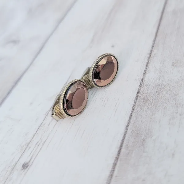 Vintage Clip On Earrings Oval Shape 5/8" Metallic - Fair Condition - Image 9