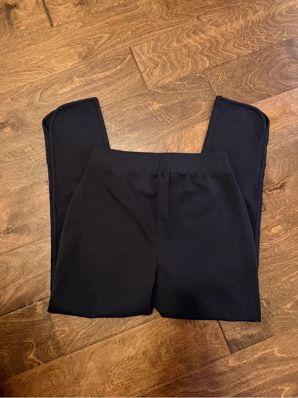 D & Co Active NWOT Petite Performance Leggings with Tulip Hem and Pockets - Image 6
