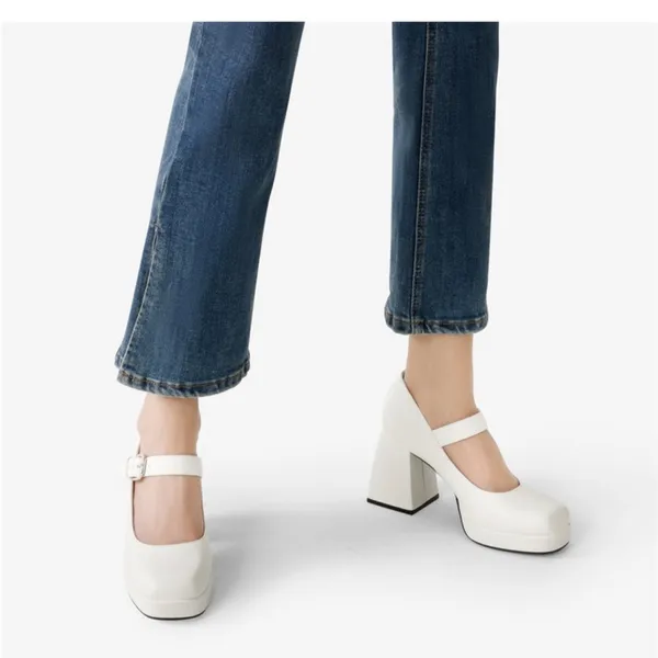 Dream Pairs White Heels Elegant Design - Image 2