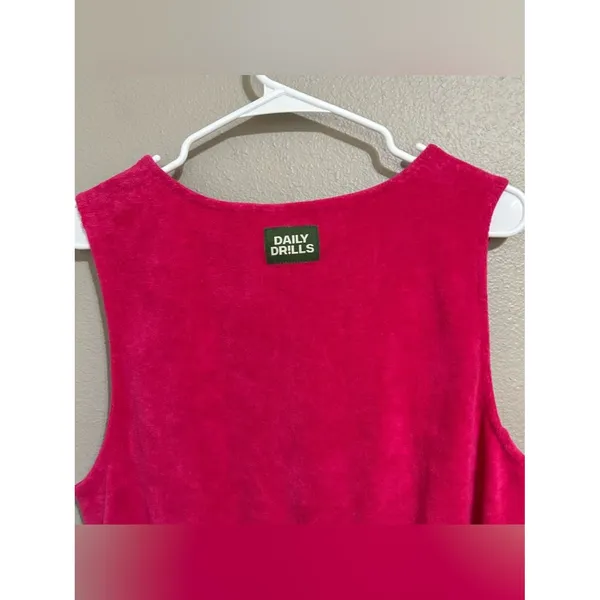 Daily Drills Hot Pink Terry Cloth Cropped Tank Top Women’s Size Medium / Large - Image 6