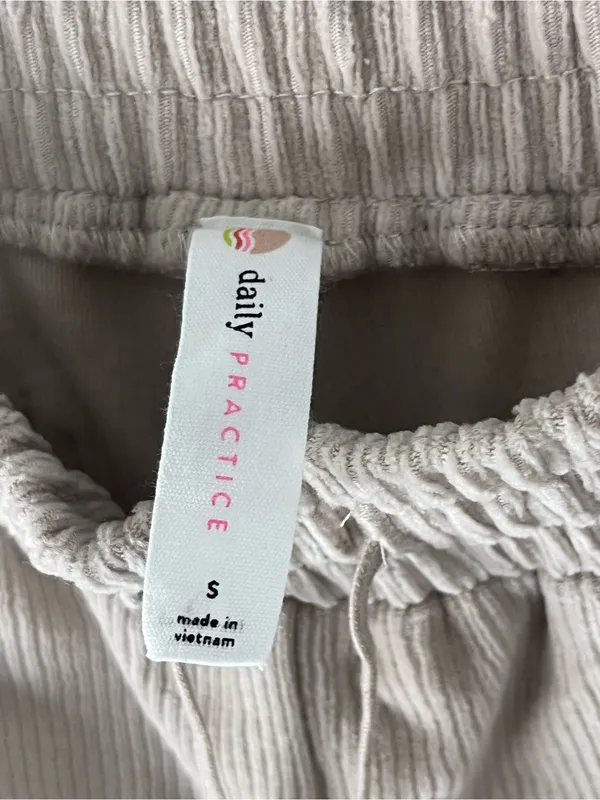 ANTHROPOLOGIE DAILY PRACTICE Cream Ribbed High Ankle Splits Flare Pants Small - Image 3