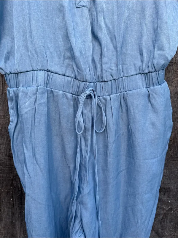 Cupshe Woman’s Lg Light Blue Sleeveless Elastic Waistband Chambray Jumpsuit - Image 9
