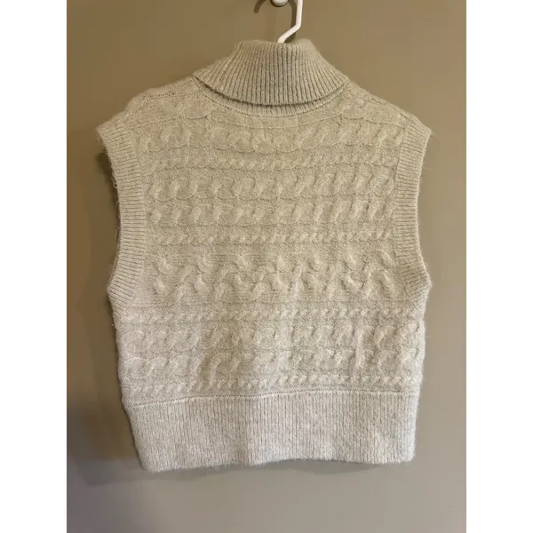 Old‎ Navy Womens Oatmeal Cream Cable Knit Turtleneck Sweater Vest Medium - Image 3