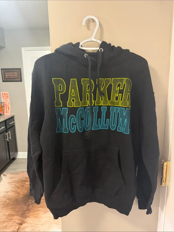 Official Parker McCollum "Gold Chain Cowboy" Tour Hoodie - Black - Size Medium - Image 3