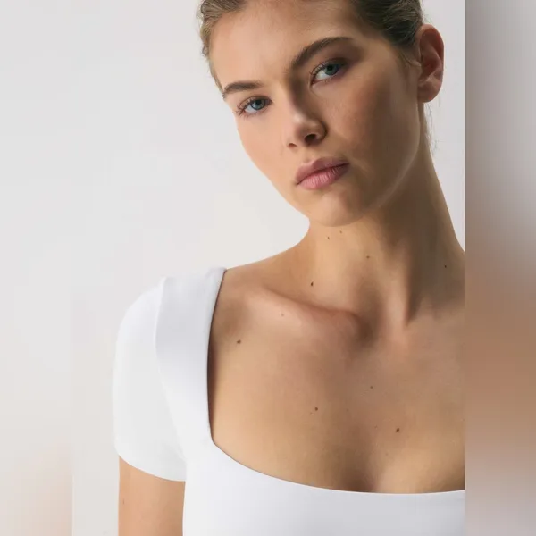 Babaton Square Neck Bodysuit White Stretch Minimalist Size Small - Image 2