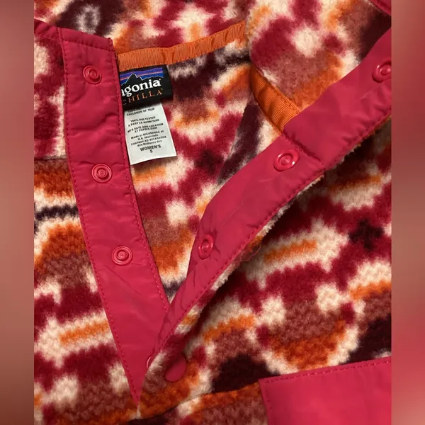 Patagonia Synchilla quarter snap pullover Pink and orange Aztec Print Size Small - Image 5