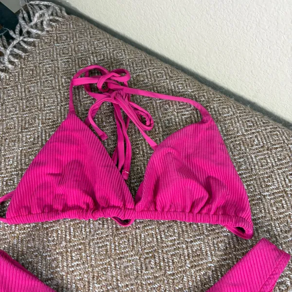 Frankies Bikinis - Red Ribbed and Runched 2-Piece Bikini Sz M Sexy Vacay Beach - Image 2