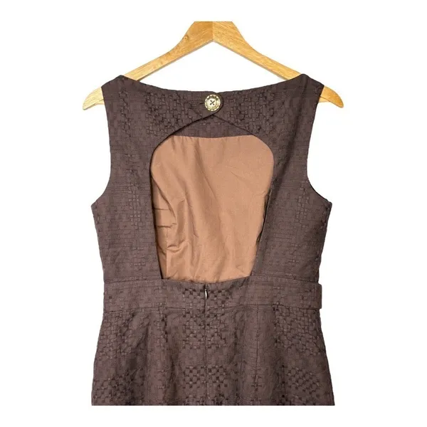 Milly Bark Brown Textured Sheath Dress Womens 8 Gold‎ Button Open Back Mod NWT - Image 11