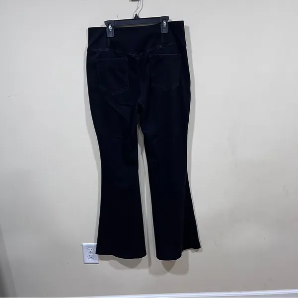 Halara Halara Flex High Waisted Crossover Pocket Flare Jeans black SZ large EUC - Image 6