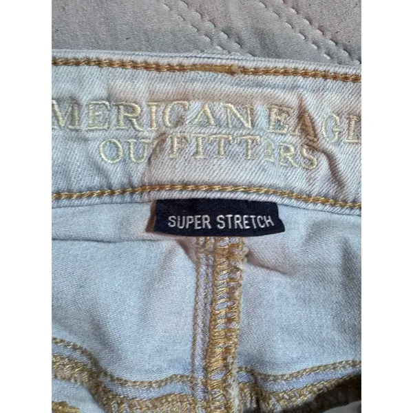 American‎ Eagle super extra jean shorts size 6 women's - Image 4