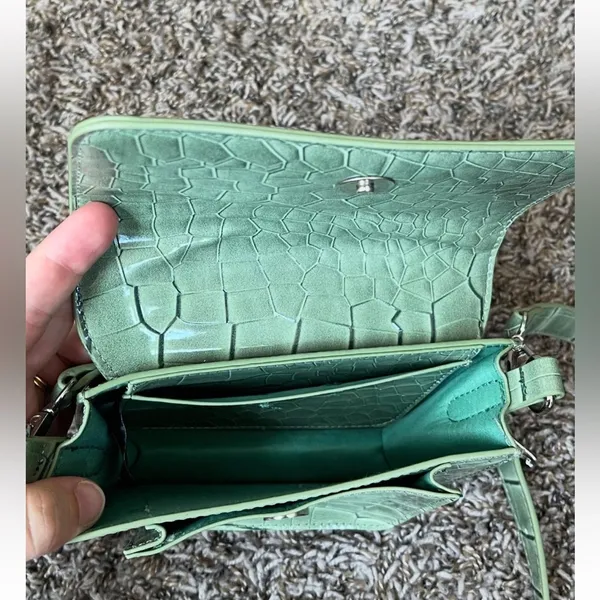 Anthropologie Caymen Petite Crossbody Bag - Image 7