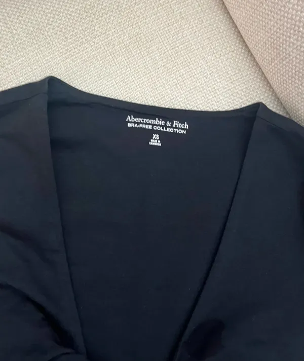 Abercrombie & Fitch Bra-Free Black Twist-Front Long Sleeve Cutout Top - Image 4