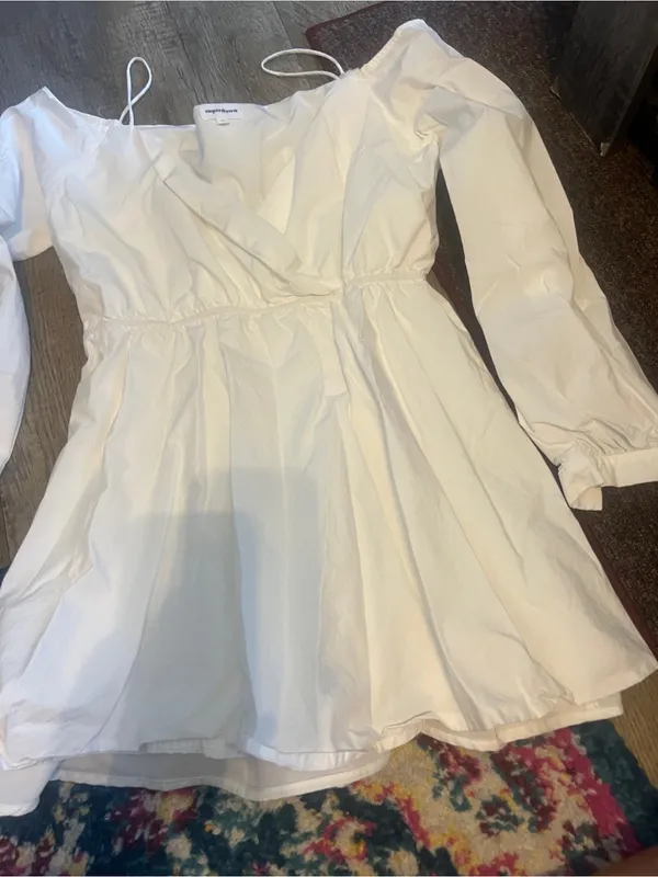 Superdown Leia White Off the Shoulder Long Sleeve Mini Dress Size L - Image 9